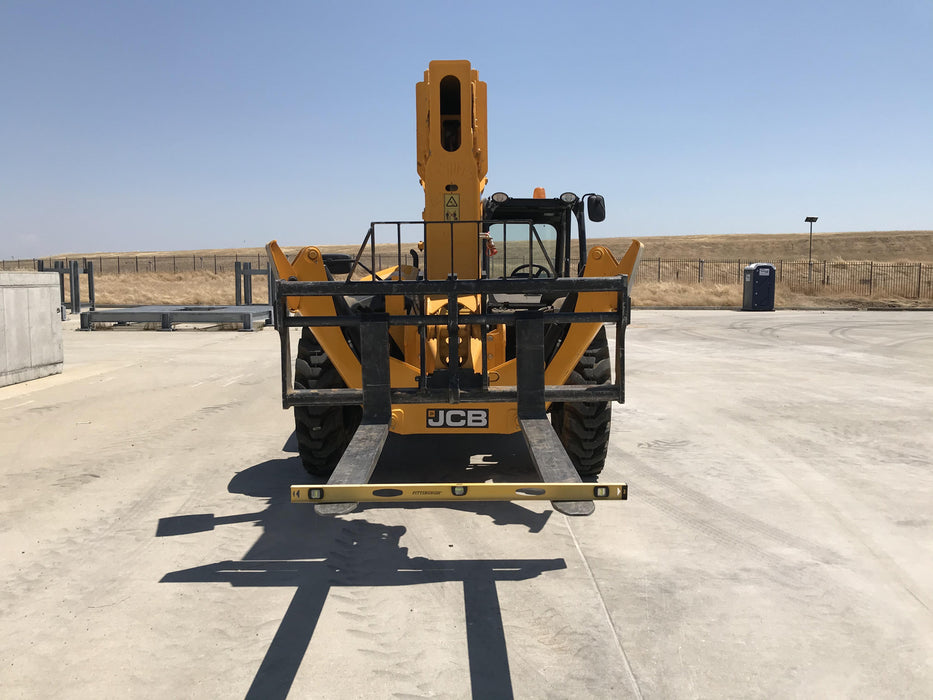 2020 JCB 512-56 Canopy, 74 HP, Solid Tires, STD Worklight, Beacon, Aux Hydraulics, Lifting Eye, Backup Alarm w/72" Carriage, 60" Forks