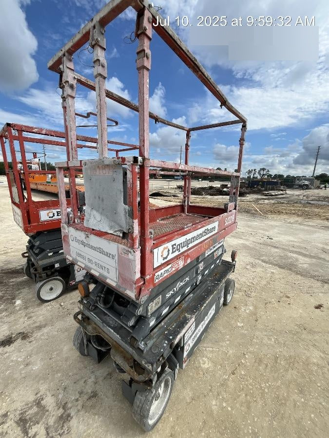 2021 SKYJACK SJ3219