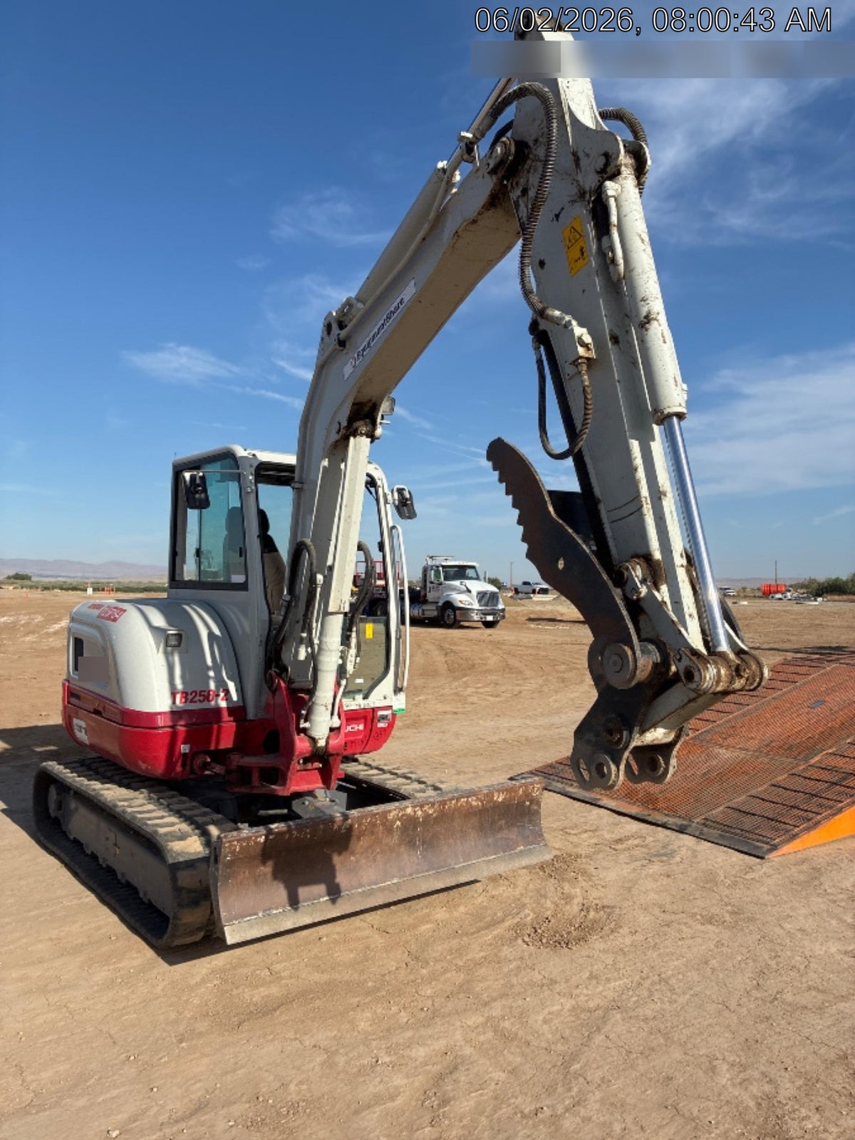 2024 TAKEUCHI TB250-2CR