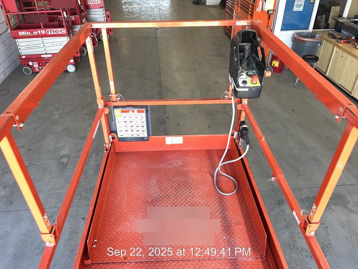 2022 SKYJACK SJ4740