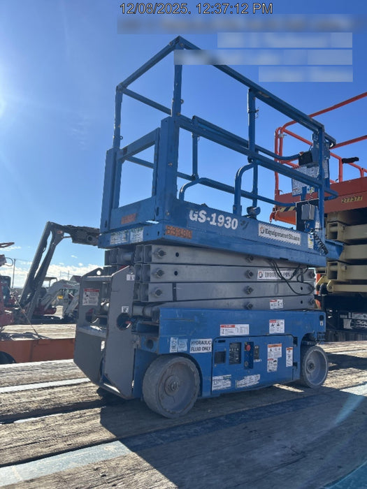 2020 Genie GS-1930 Solid Non Marking Tires, Beacon, Folding rails with half height swing gate