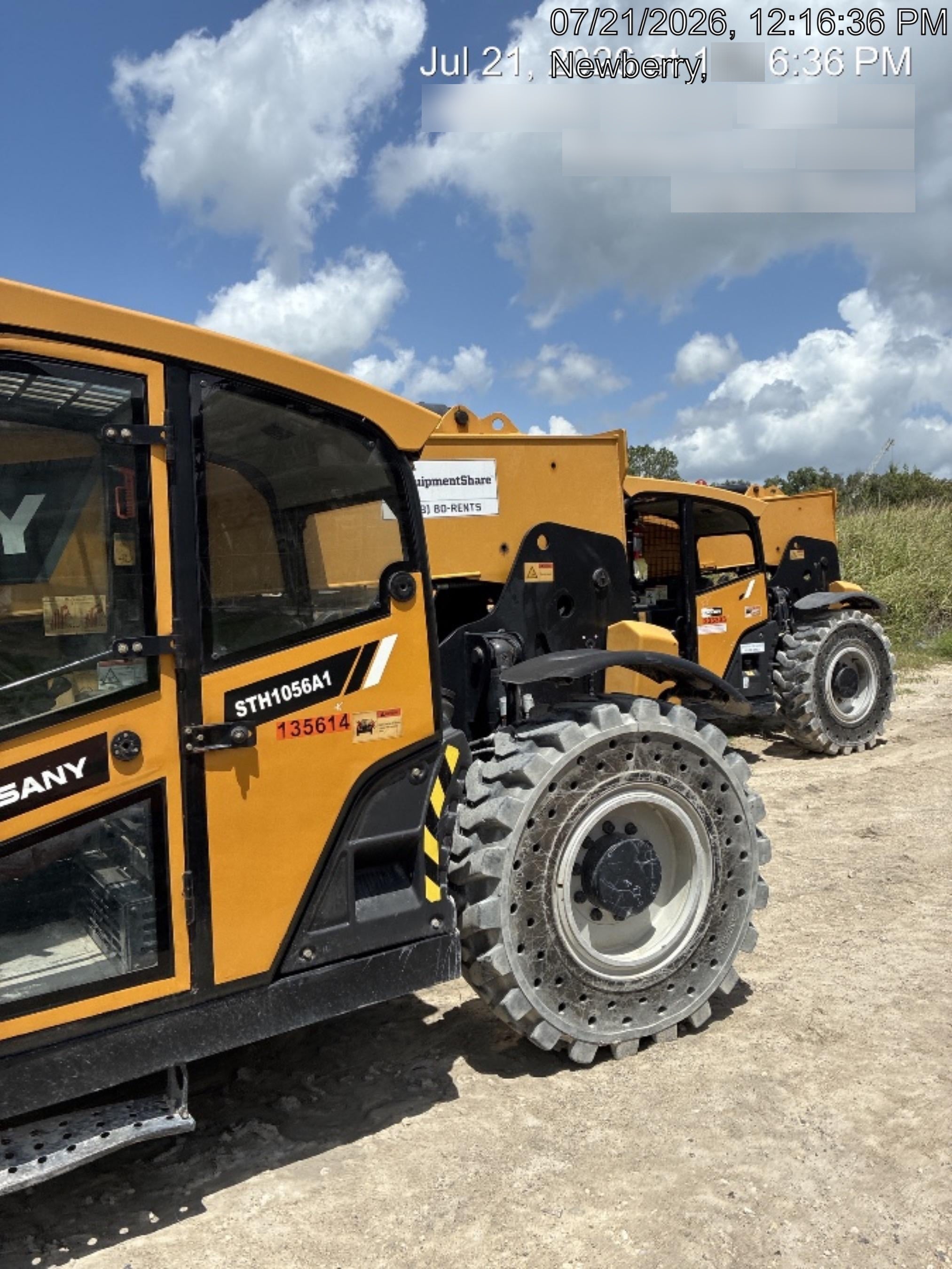 2021 SANY STH1056