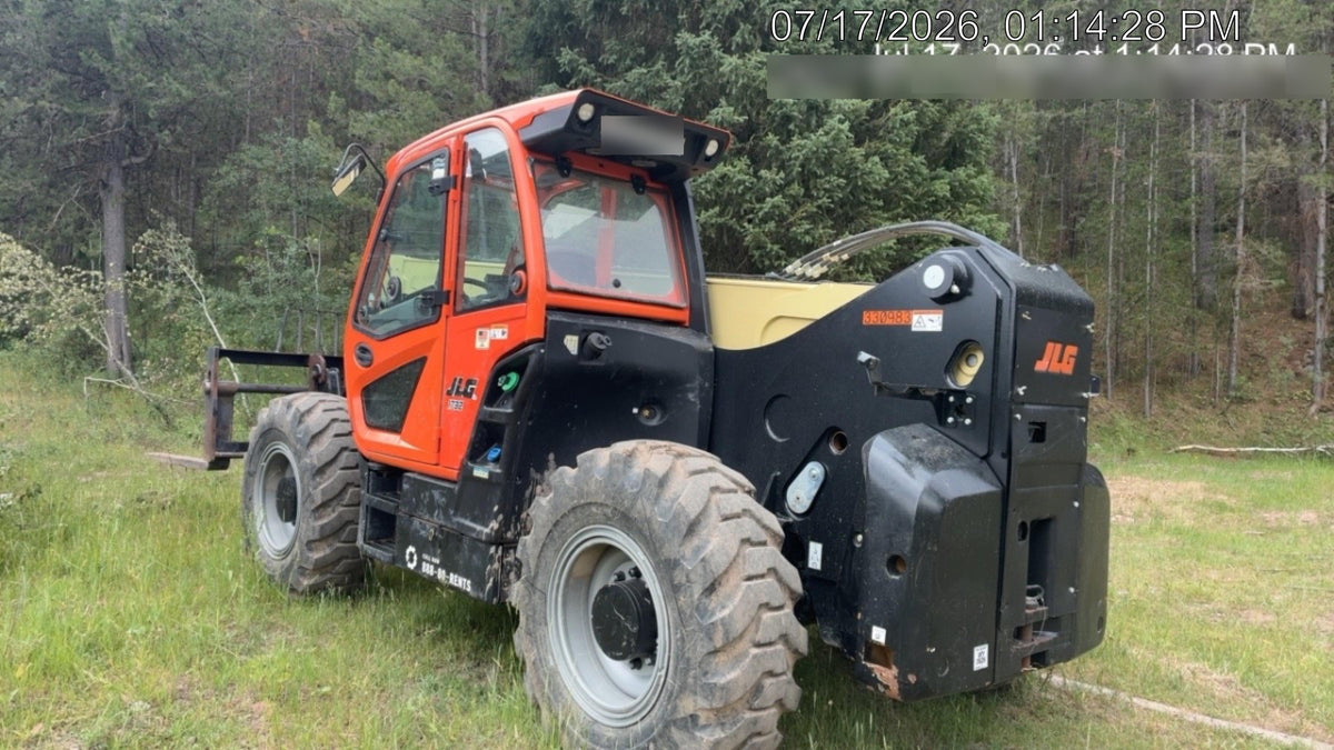 2023 JLG 1732
