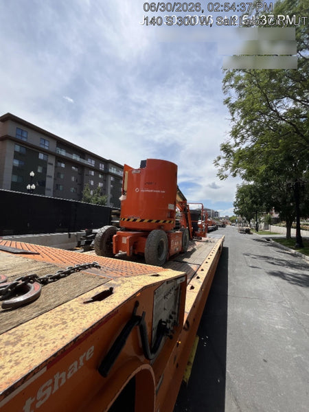 2023 JLG E300AJP
