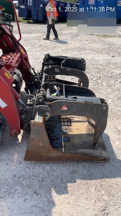 2018 PALADIN 76" Scrap Grapple Bucket - Paladin