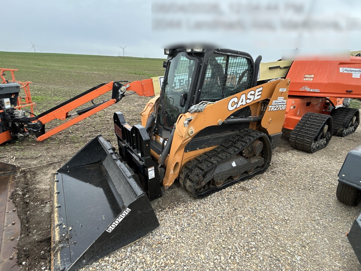 2021 CASE TR270B