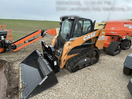 2021 CASE TR270B