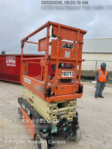 2021 JLG ES1932