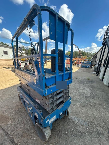 2019 Genie GS-1930 Fixed Rails with Chain Entry