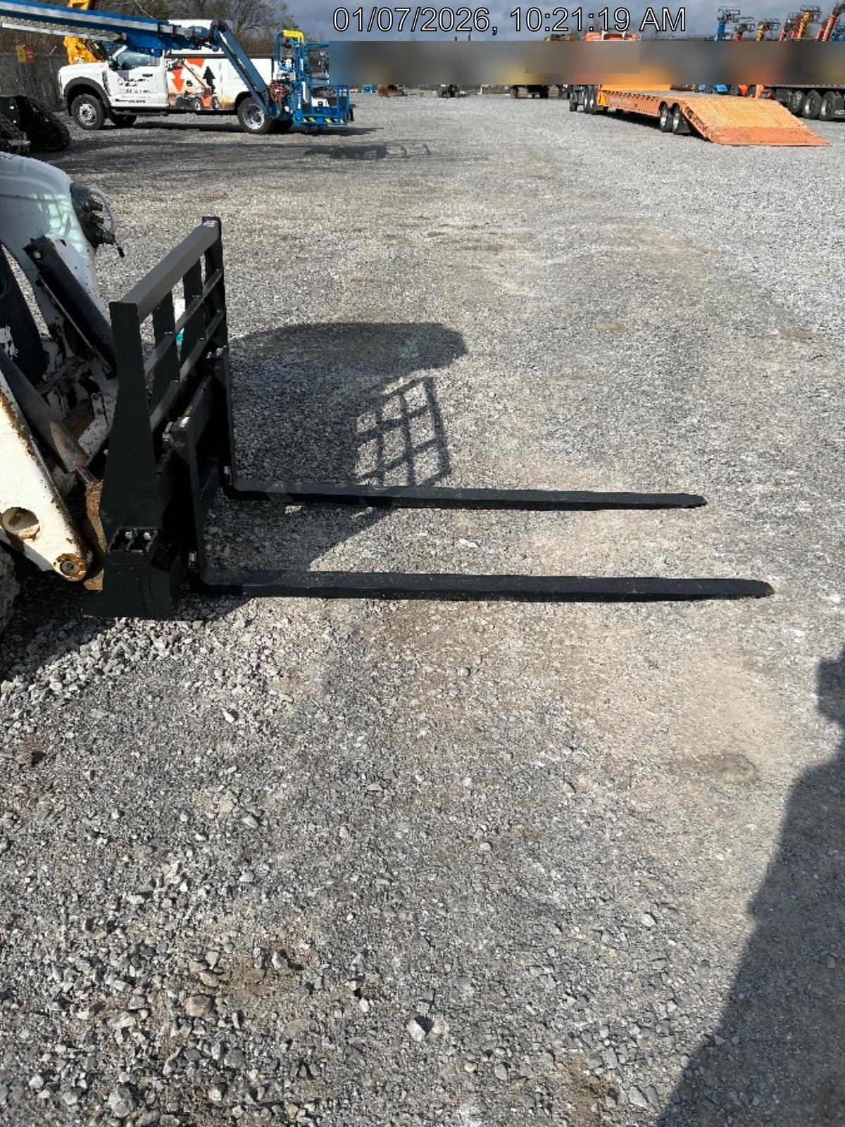 2025 ARROW MATERIAL HANDLING F5100CB - 72"