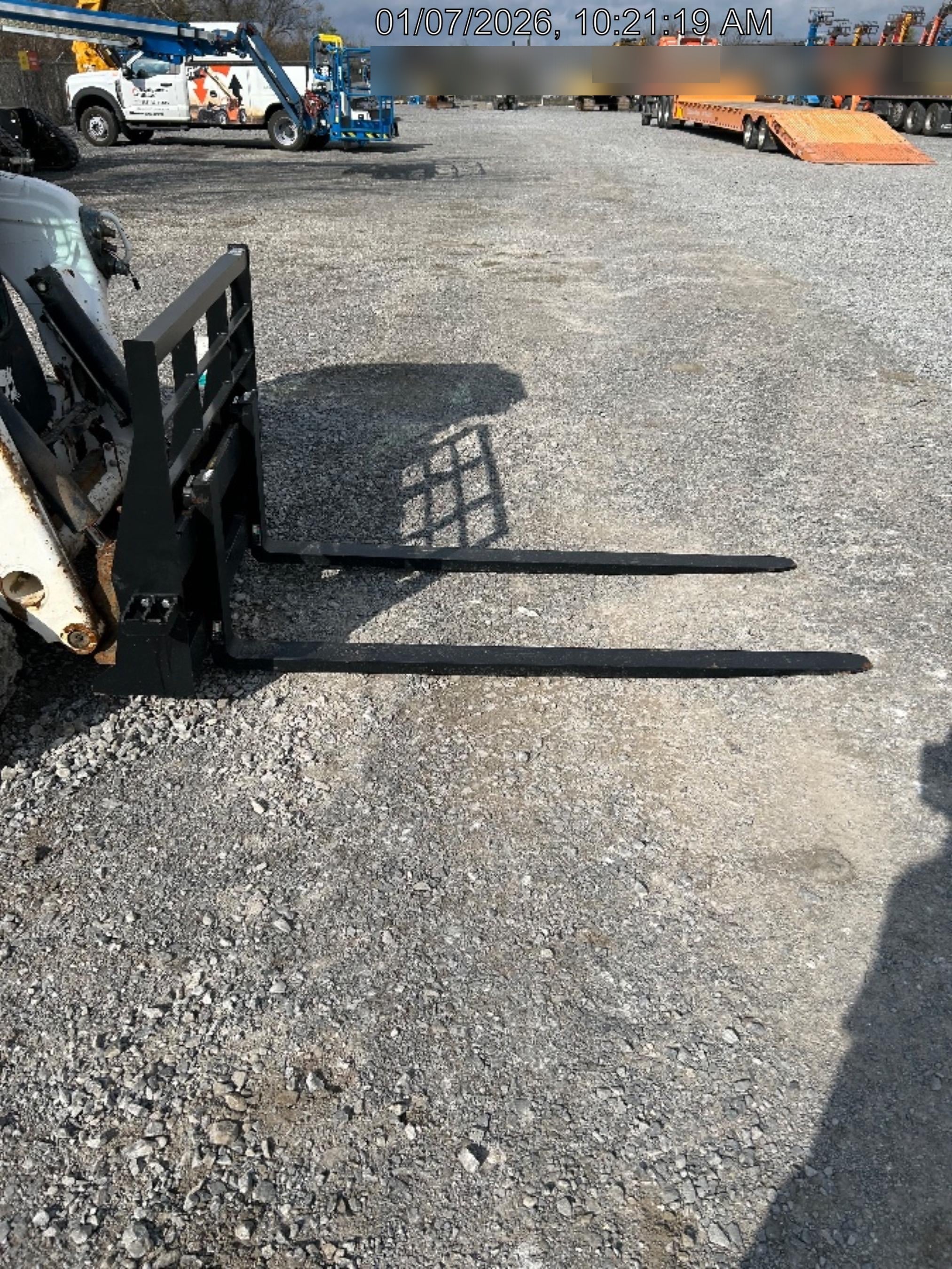 2025 ARROW MATERIAL HANDLING F5100CB - 72"