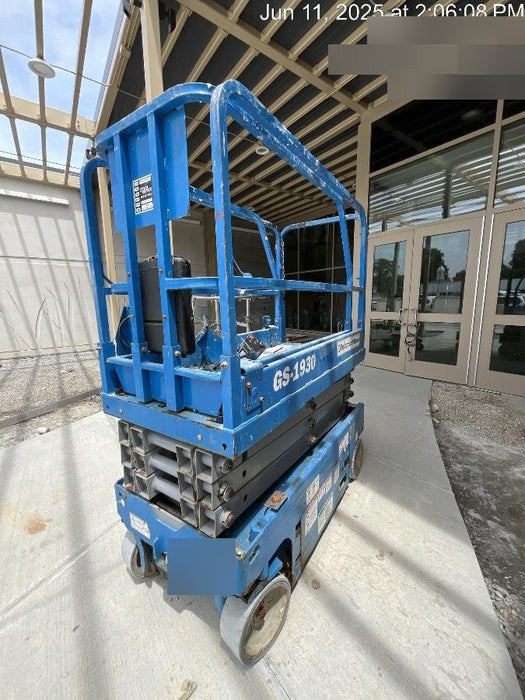 2019 Genie GS-1930 Fixed rails with chain Entry