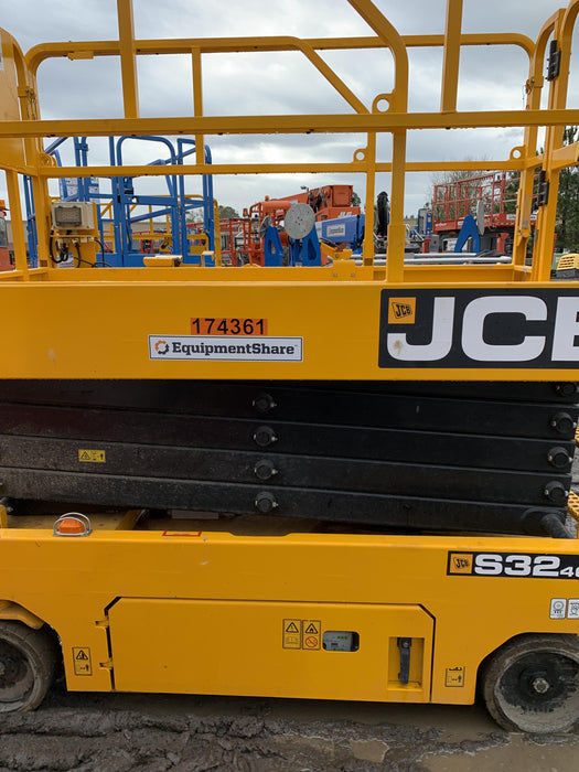 2021 JCB S3246E