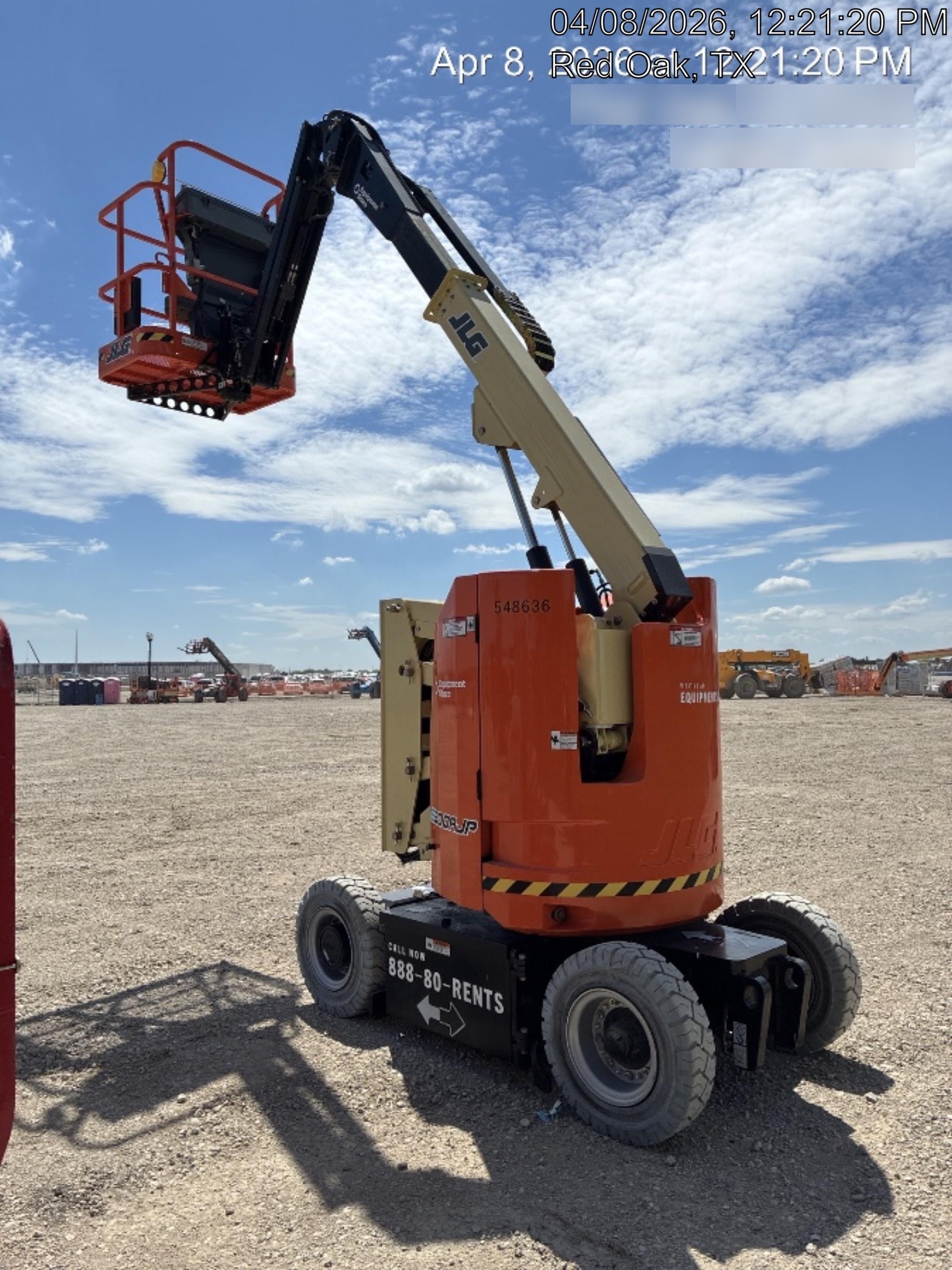 2025 JLG E300AJP