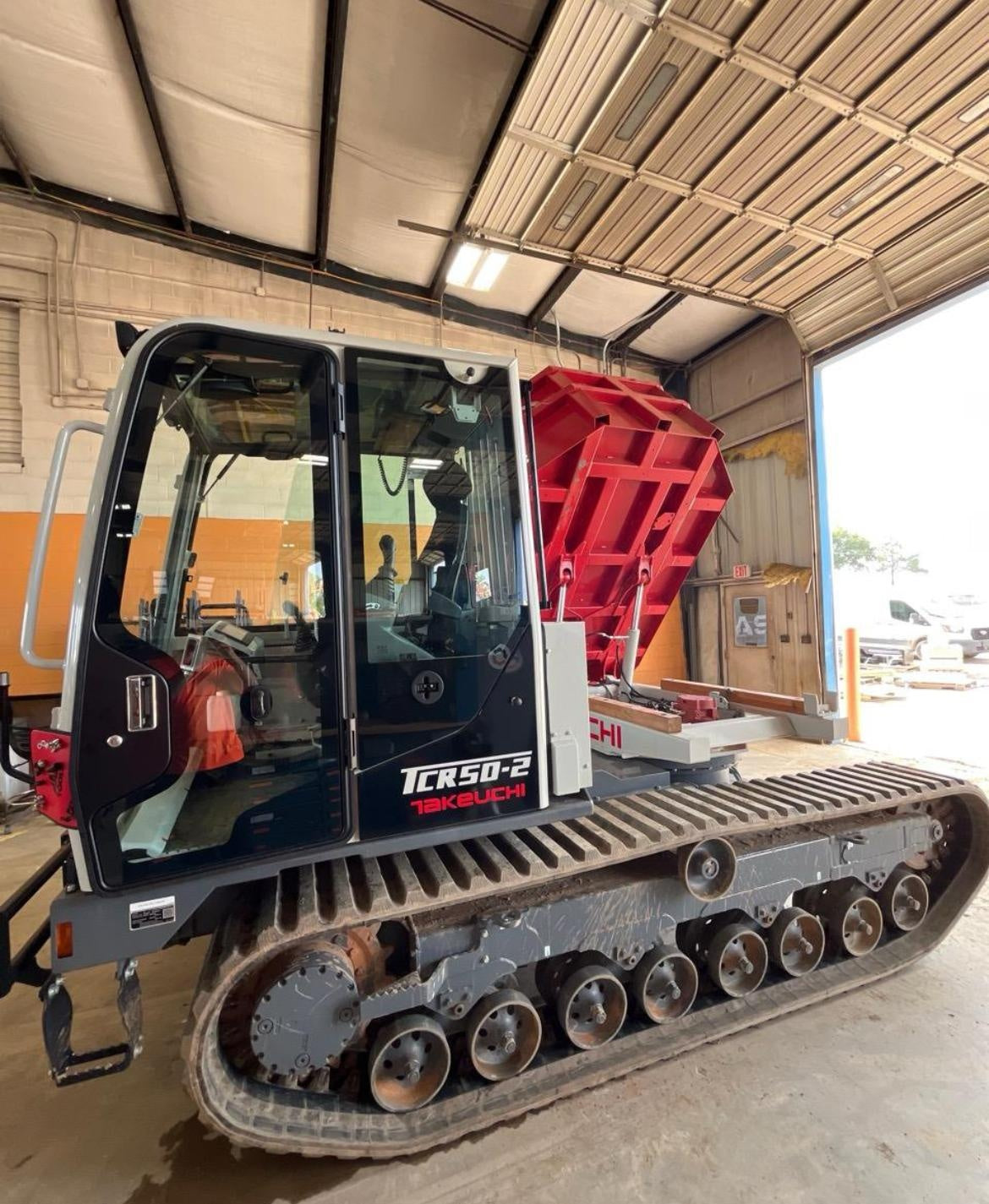 2025 TAKEUCHI TCR 50-2CR