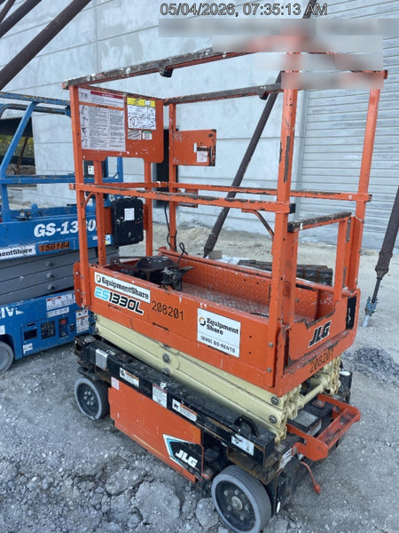 2022 JLG ES1330L