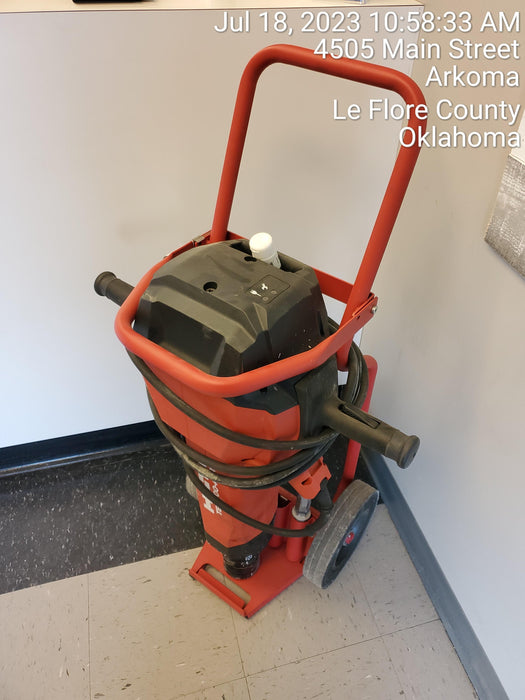 2023 HILTI TE 3000-AVR