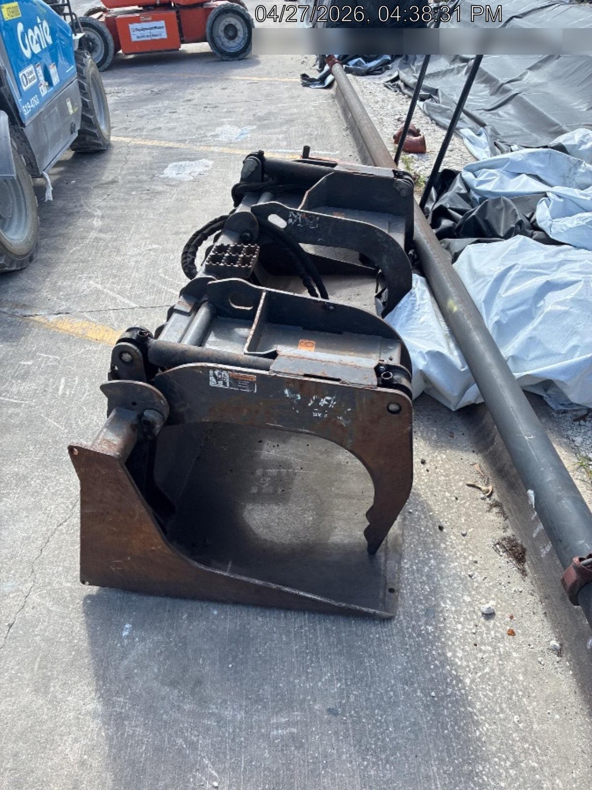 2019 PALADIN 72" Scrap Grapple Bucket - Paladin