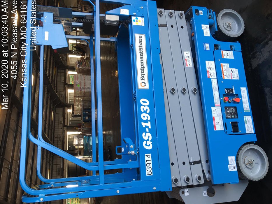 2020 Genie GS-1930 Solid Non Marking Tires, Beacon, Folding rails with half height swing gate