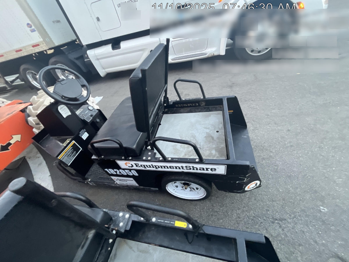 2021 Expeditor Expeditor 3 wheel Expeditor, Steering Wheel, Solid Non marketing tires, Ball Hitch, Front bumper, Painted Black