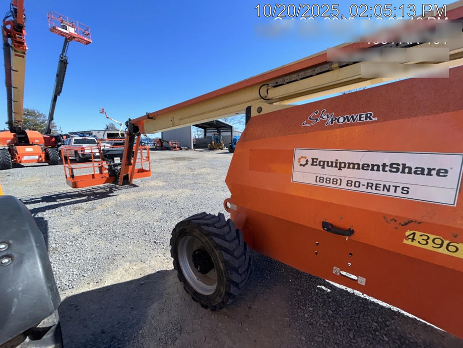 2019 JLG 800AJ