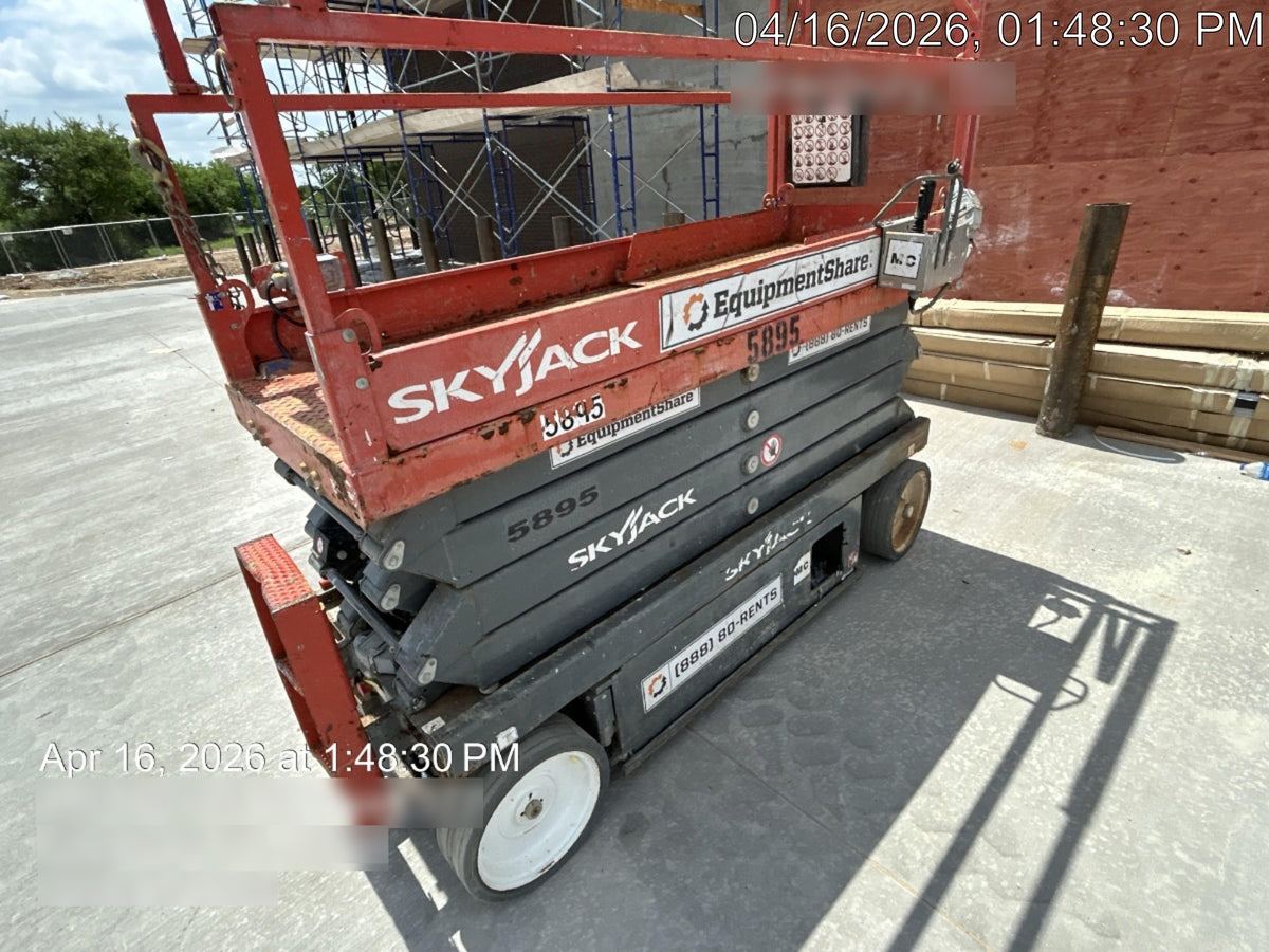 2017 Skyjack SJIII-3226 Skyjack SJ3226, Trojan Battery Set, Extended Warranty 5yr/5k hr