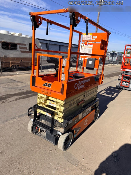 2025 JLG ES1932