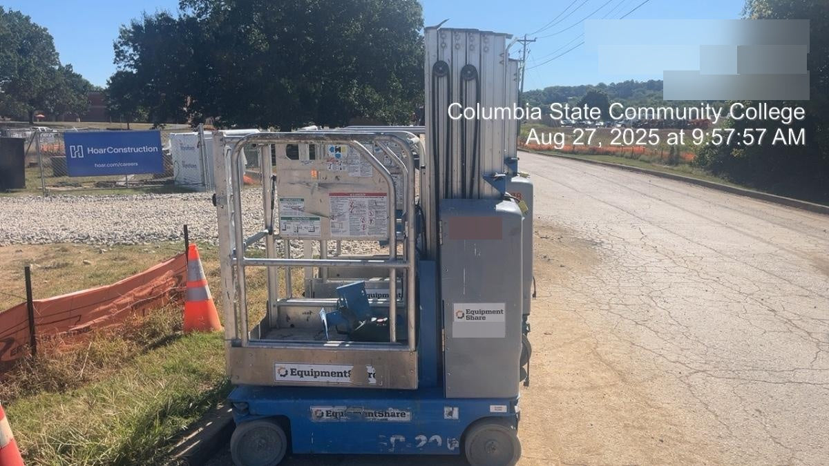 2019 GENIE GR-20