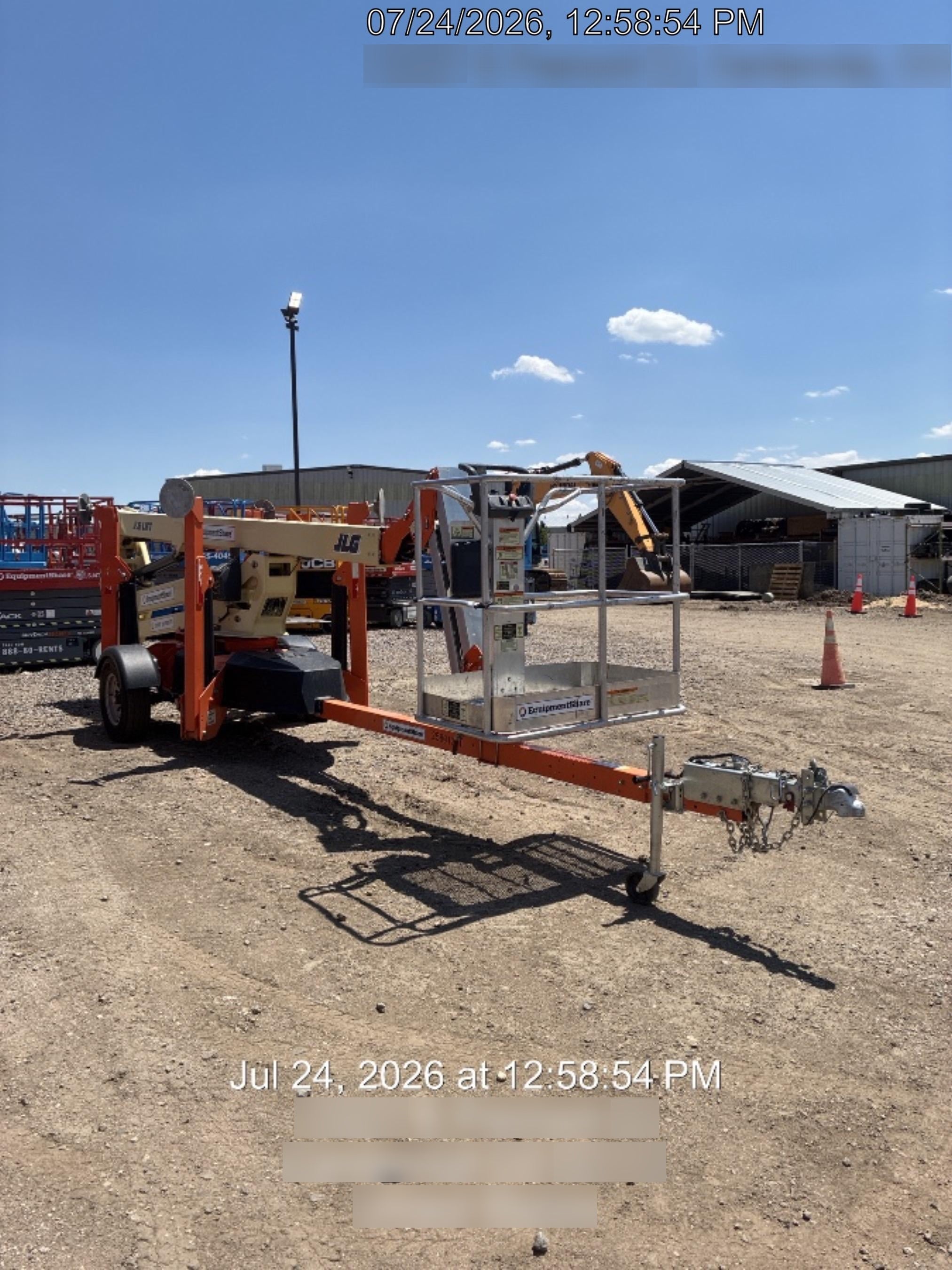 2022 JLG T500J