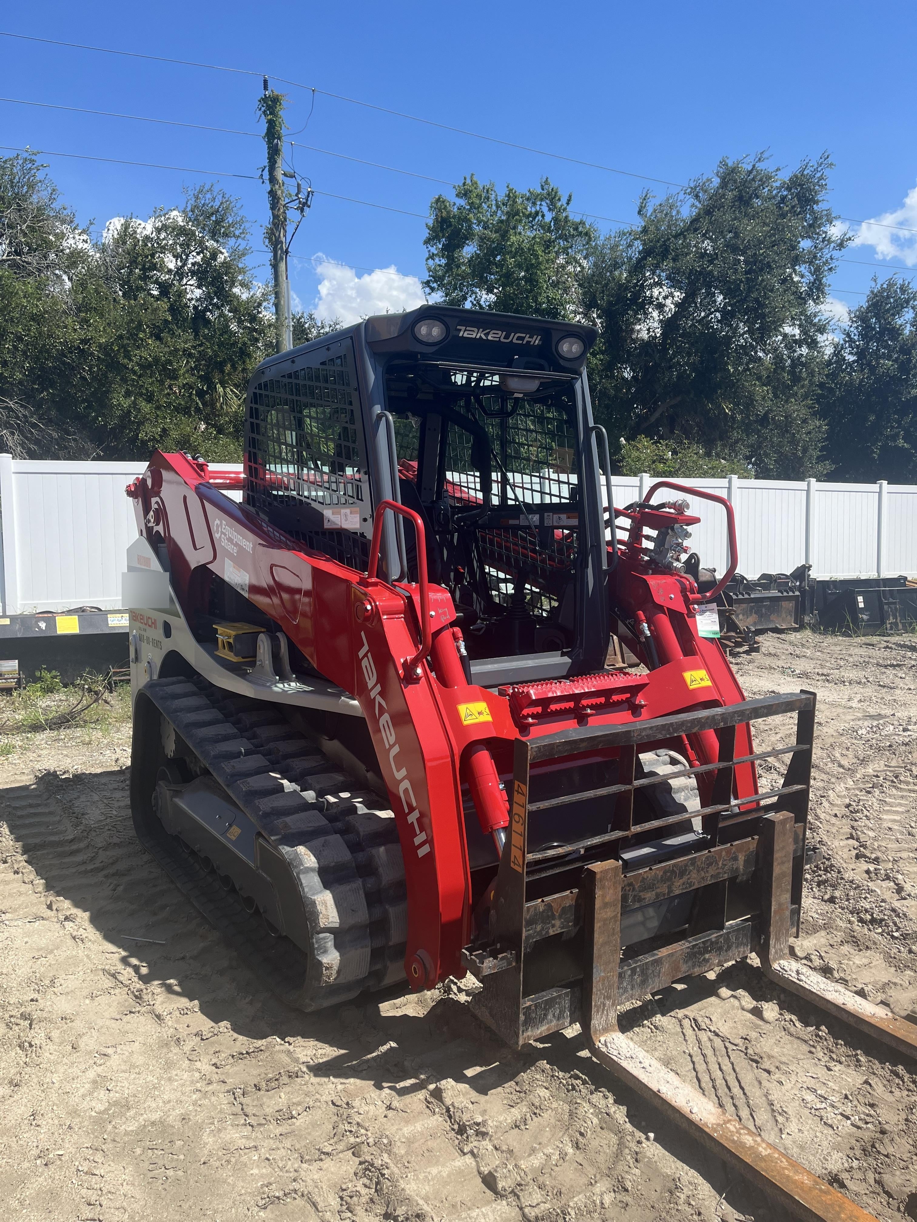 2025 TAKEUCHI TL12V2-CR