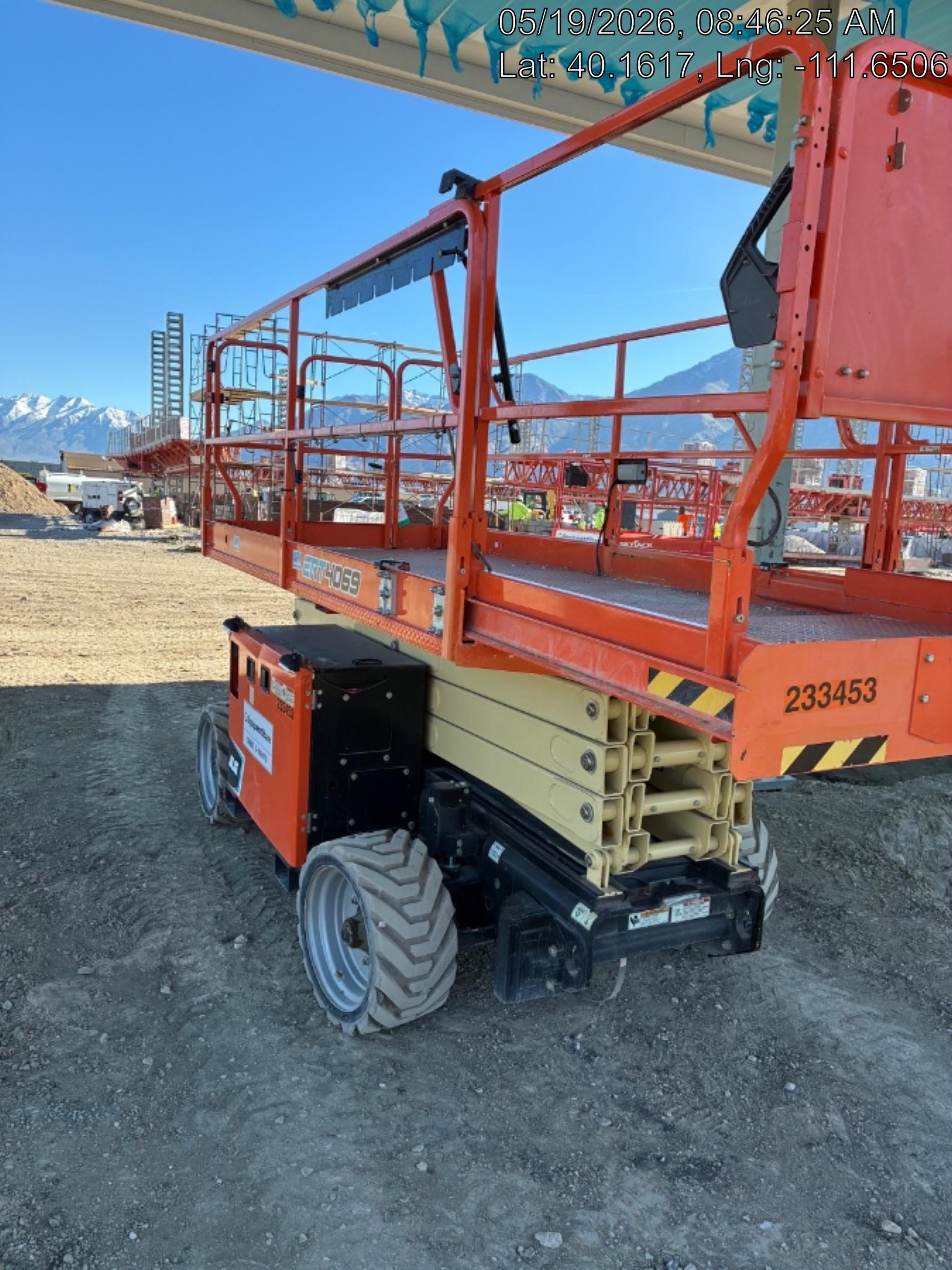 2022 JLG ERT4069