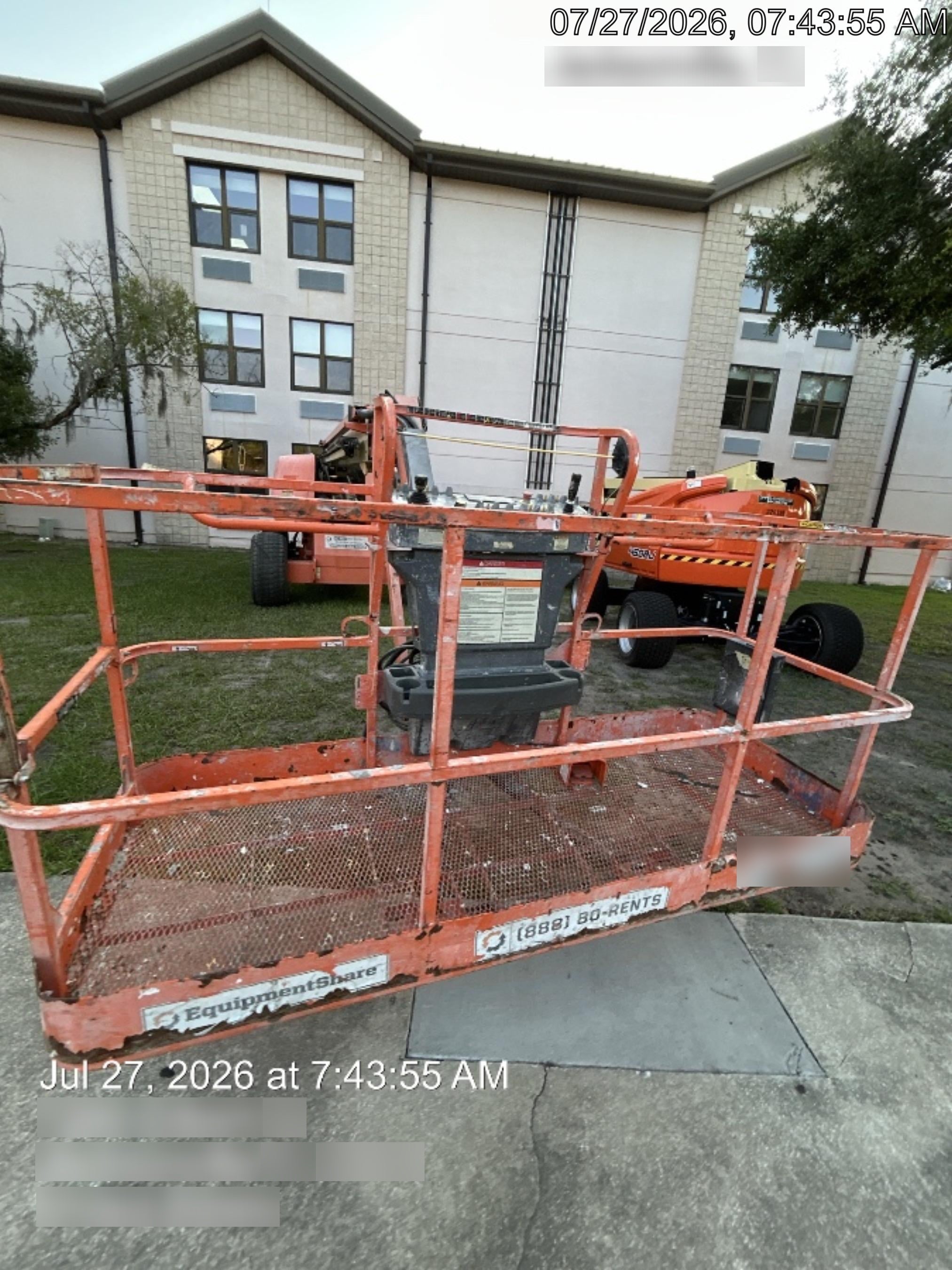 2019 JLG 660SJ