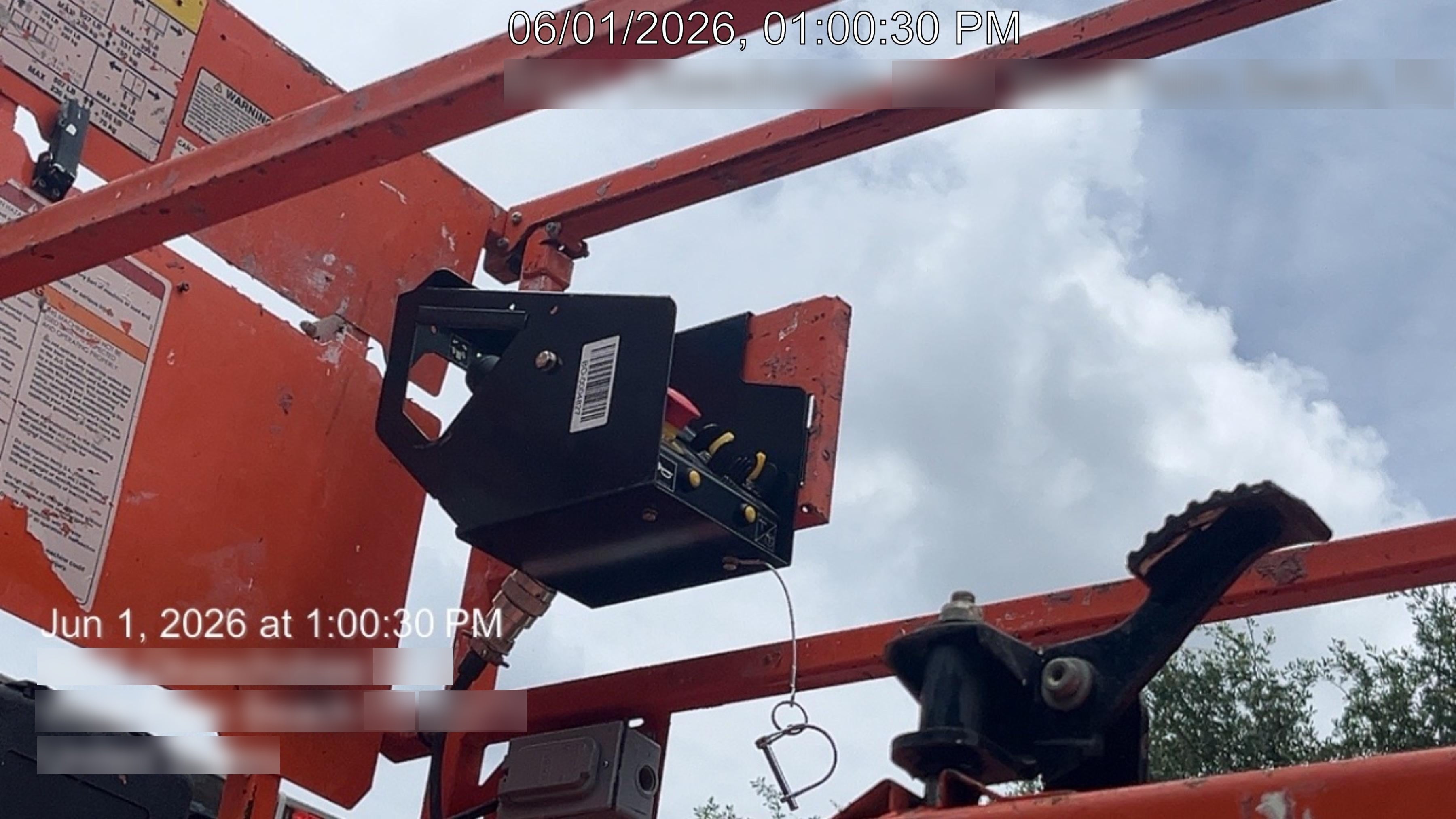 2022 JLG ES1932