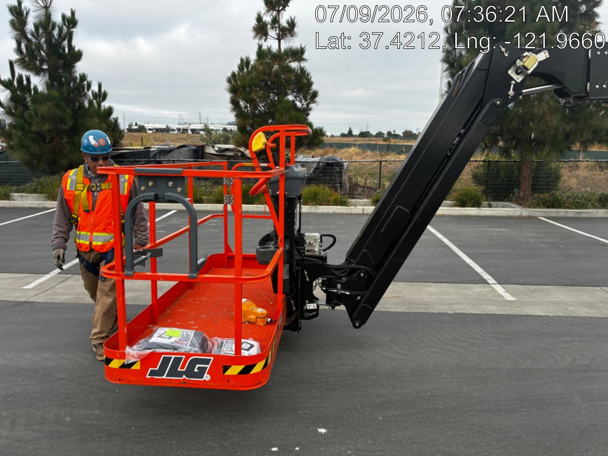 2025 JLG 660SJ