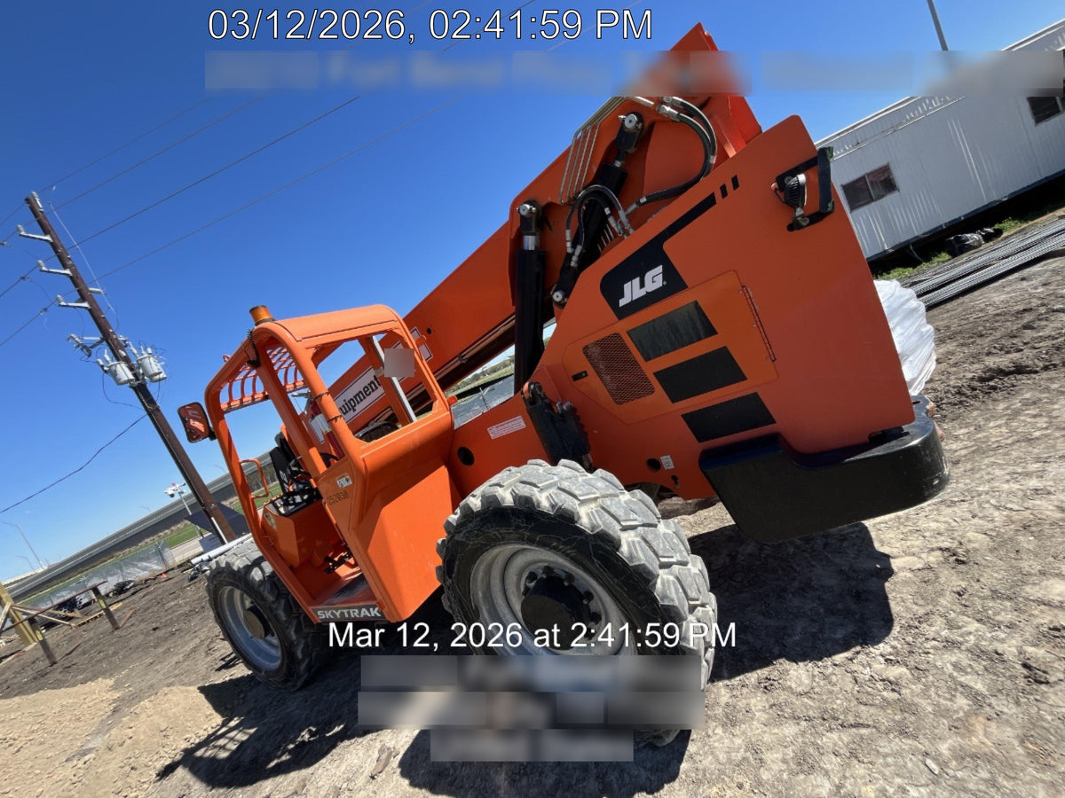 2022 SKYTRAK 8042