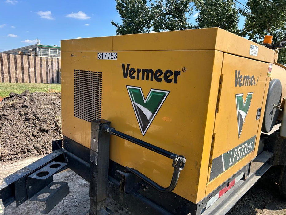 2023 Vac-Tron LP573XDT T4 Koehler Diesel Engine, 500 Gallon Debris Tank, x2 100 Gallon Water Tanks