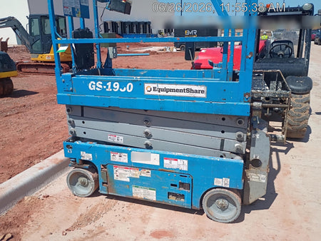 2020 Genie GS-1930 Solid Non Marking Tires, Beacon, Folding rails with half height swing gate