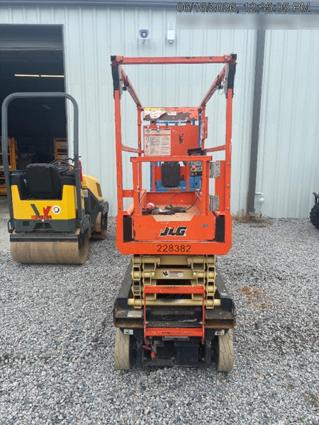 2022 JLG ES1932