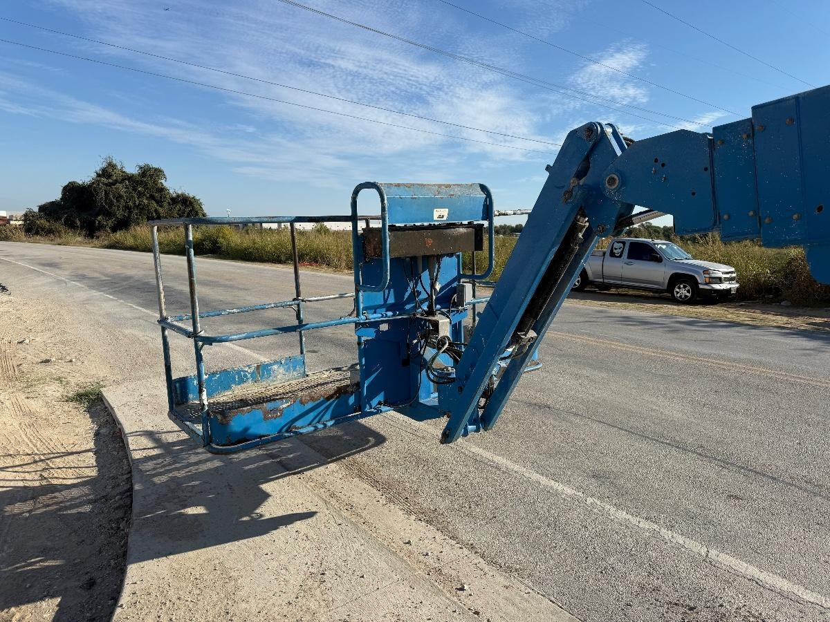 2016 GENIE S-65