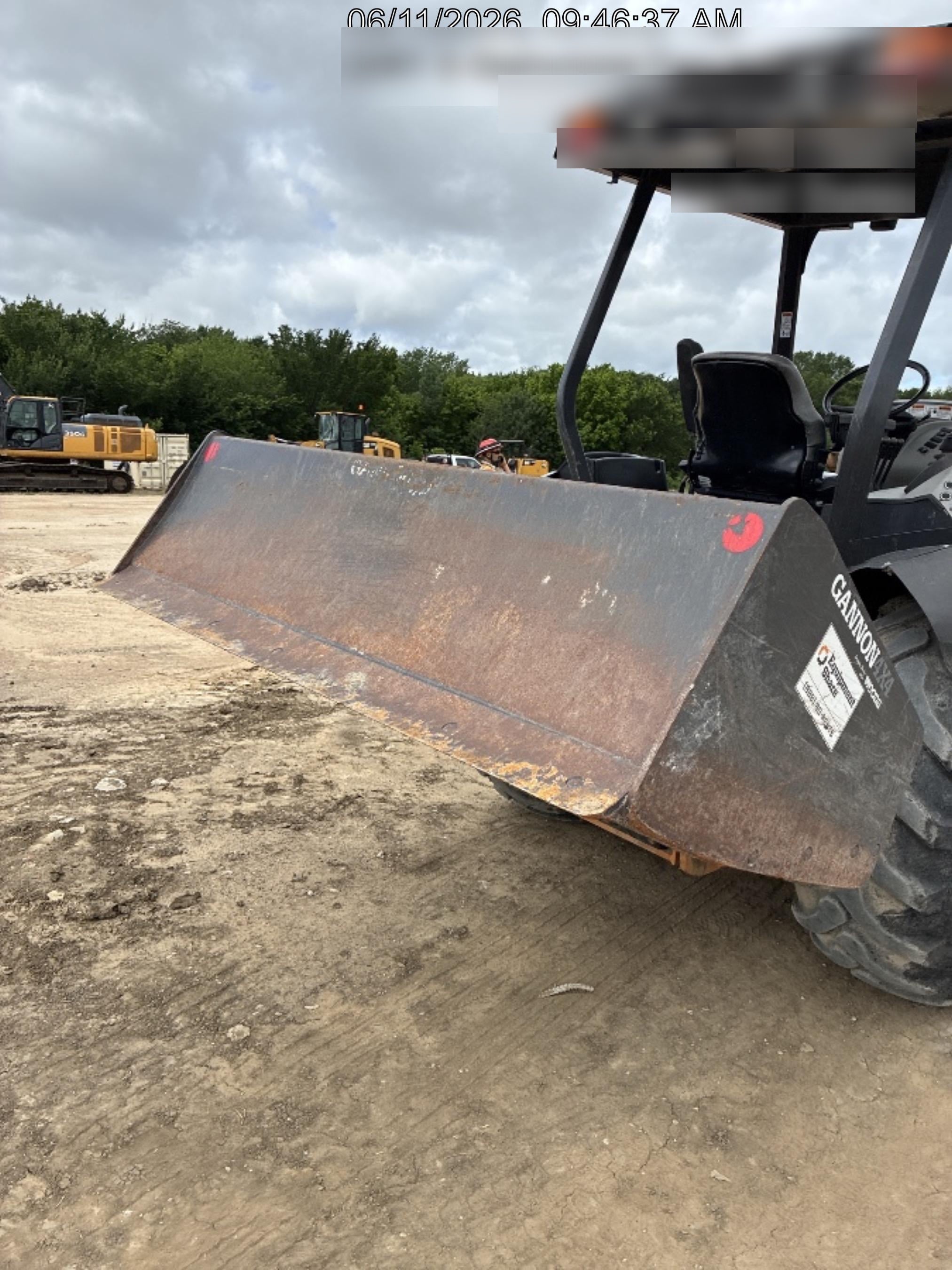 2023 CASE 570N EP