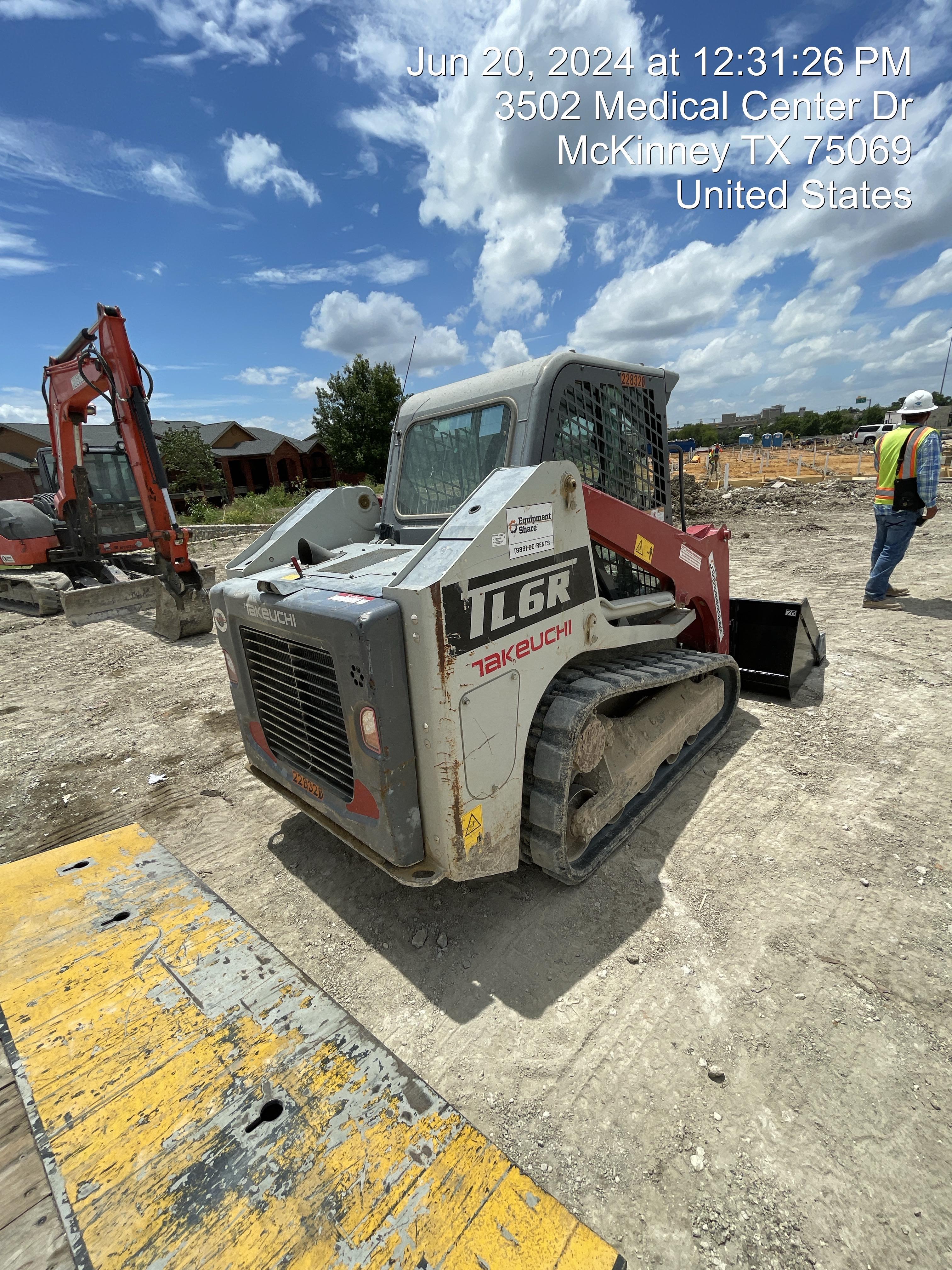2024 TAKEUCHI TL10V2-CR