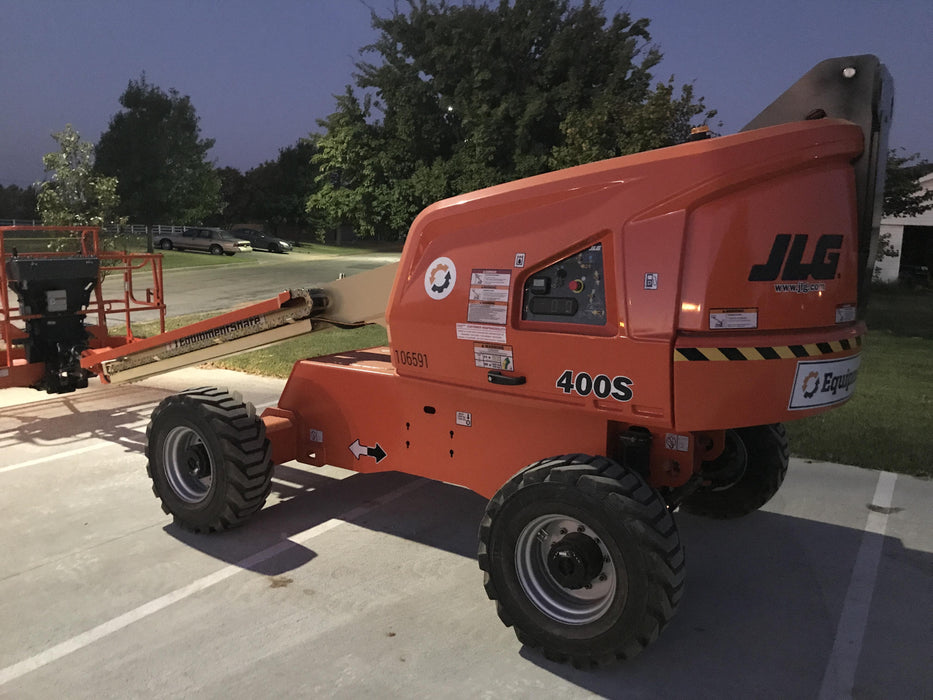 2020 JLG 400S