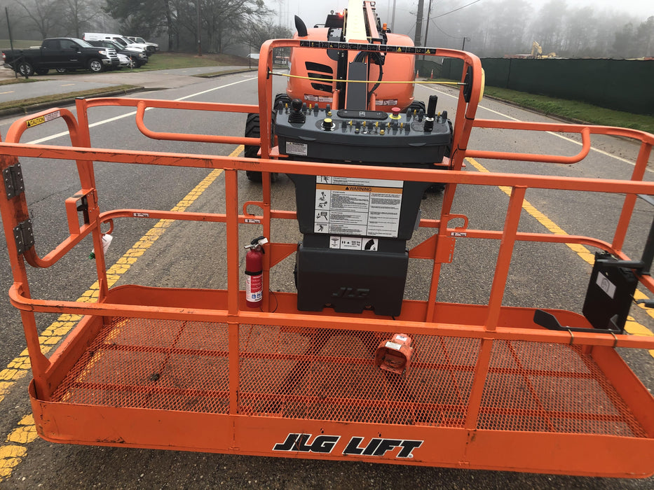 2019 JLG 600AJ