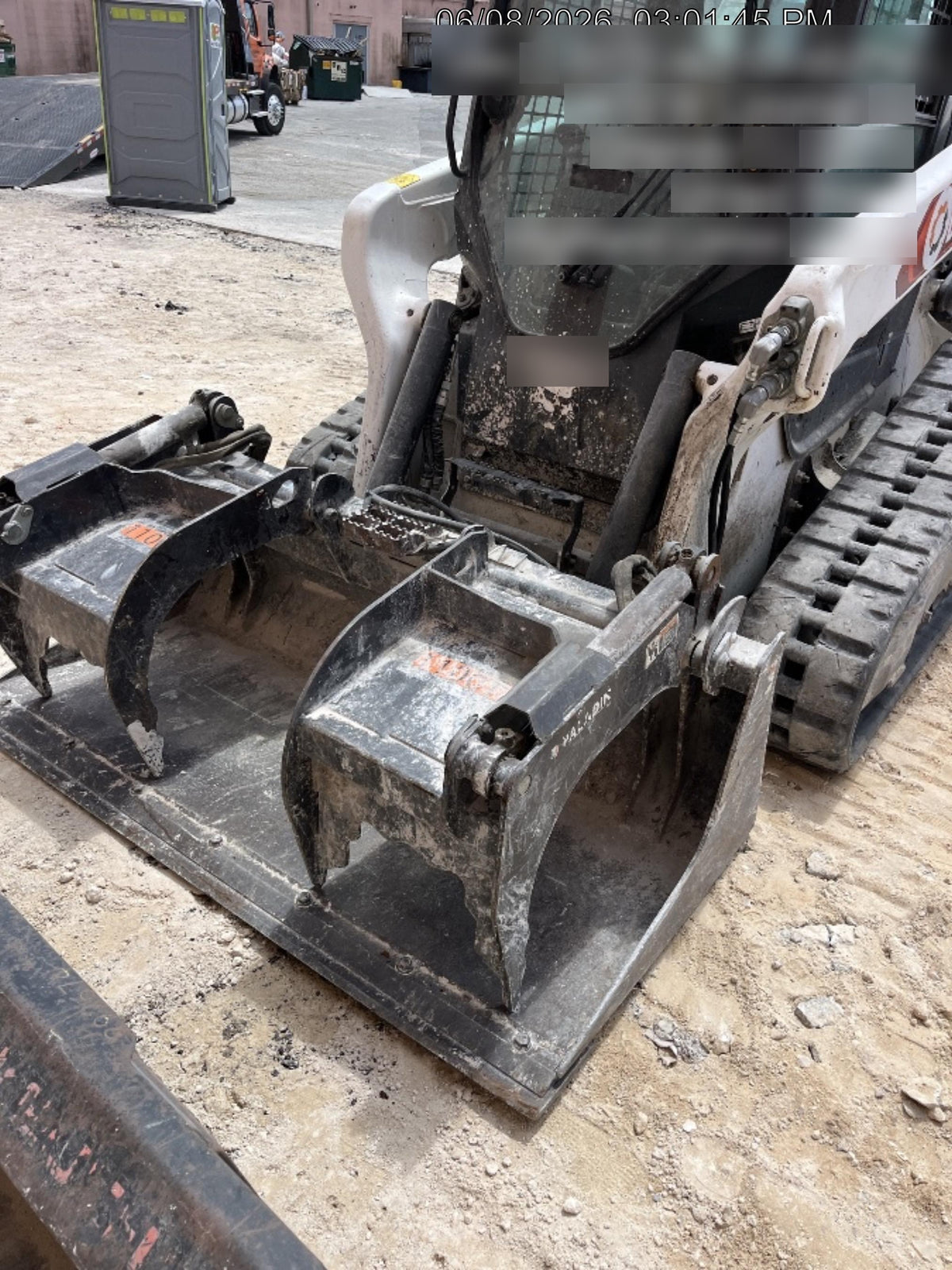 2020 PALADIN 72" Scrap Grapple Bucket - Paladin