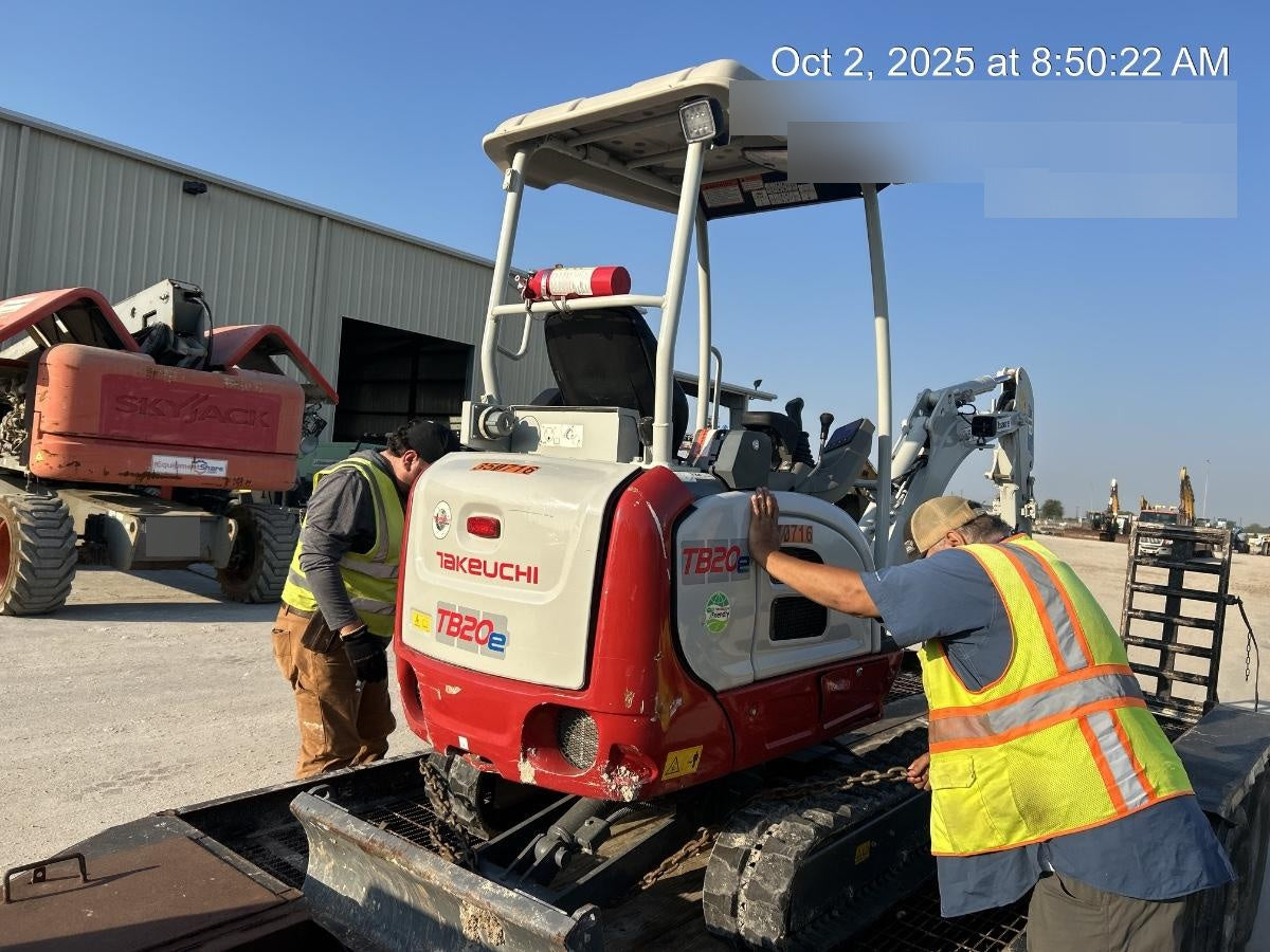 2023 TAKEUCHI TB20e