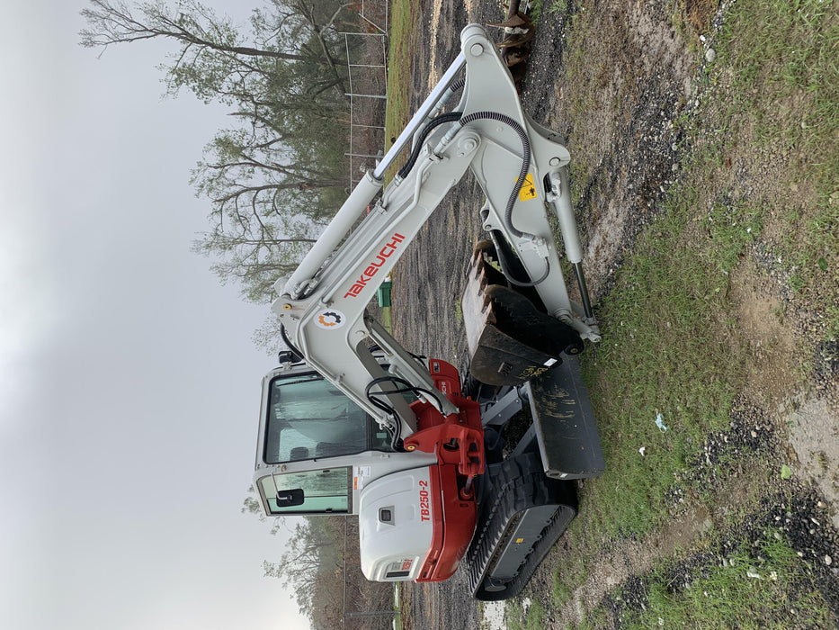 2020 TAKEUCHI TB250-2C
