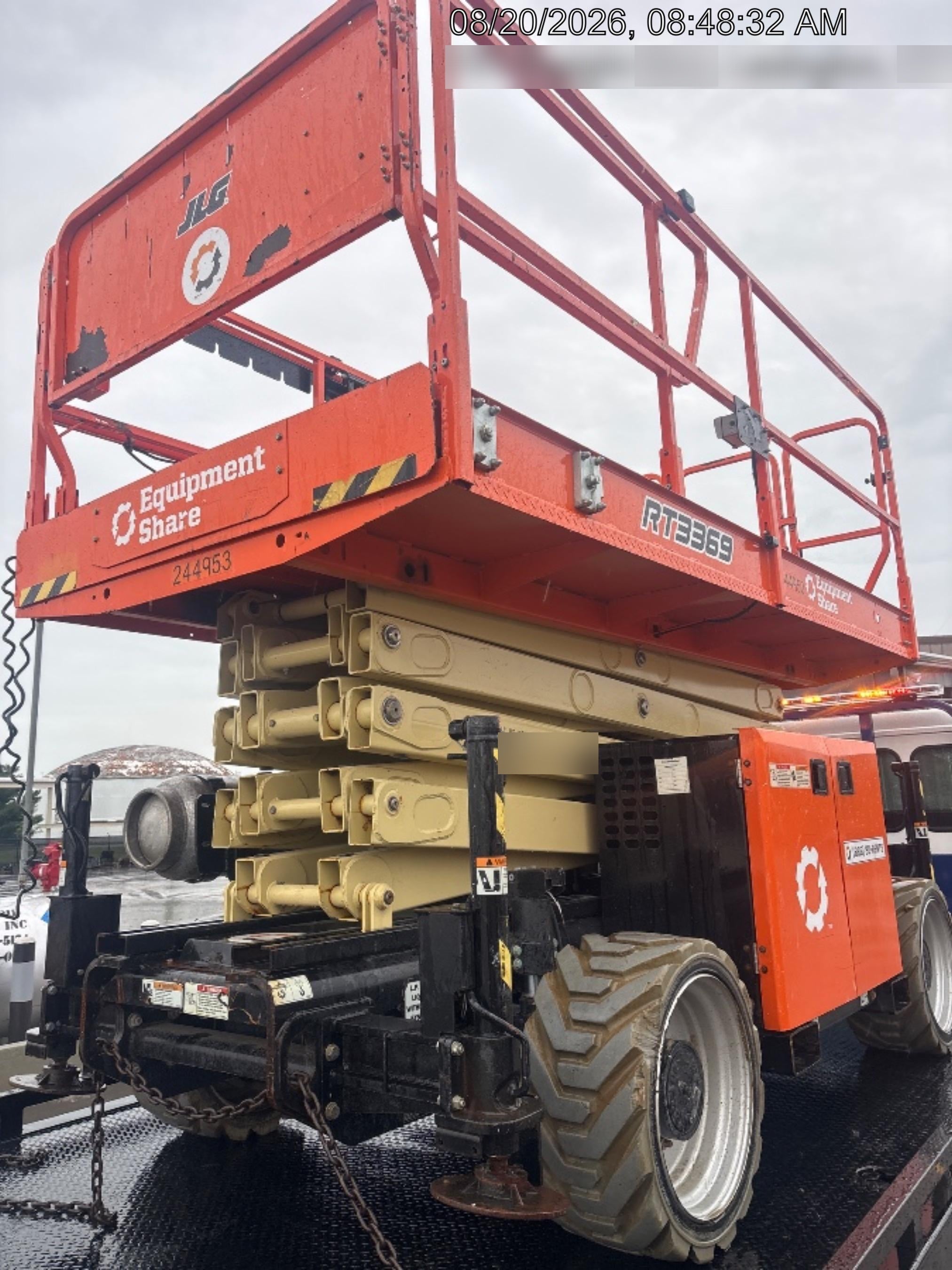 2022 JLG RT3369