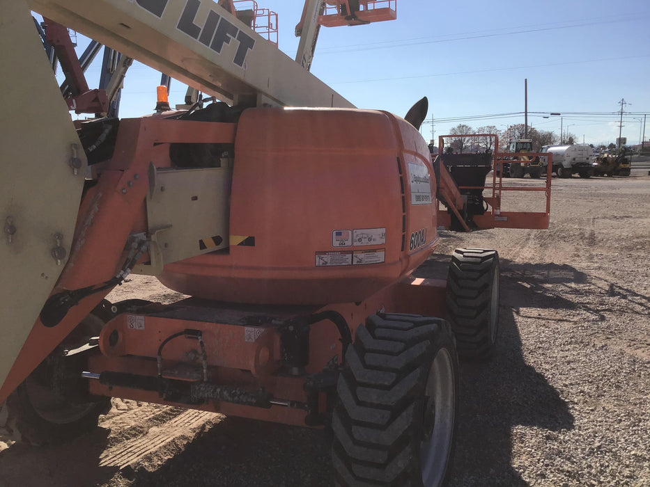 2019 JLG 600AJ