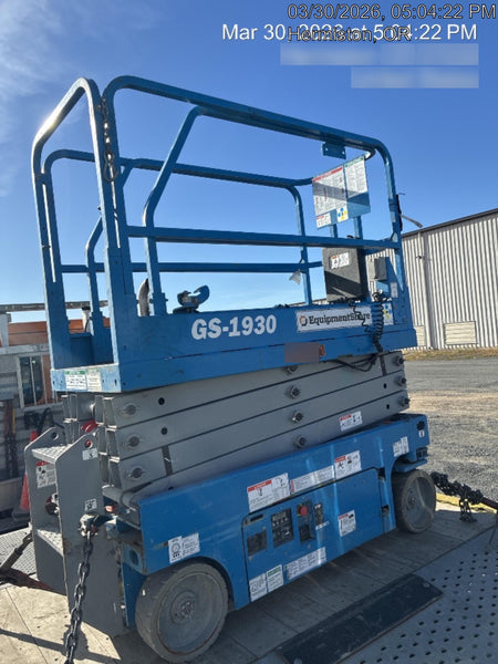 2020 Genie GS-1930 Solid Non Marking Tires, Beacon, Folding rails with half height swing gate, 800W Inverter