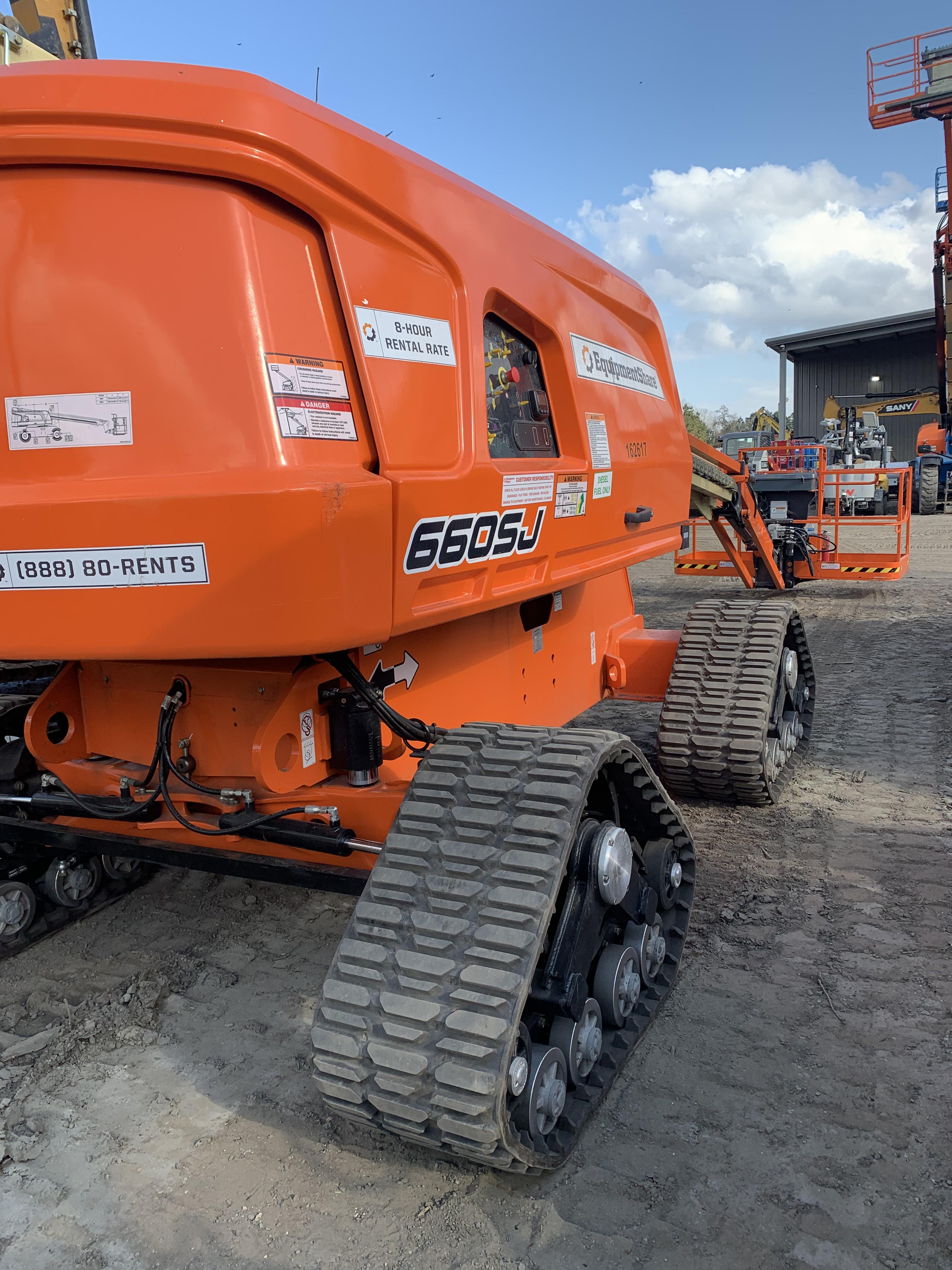 2021 JLG 660SJ Quad Track